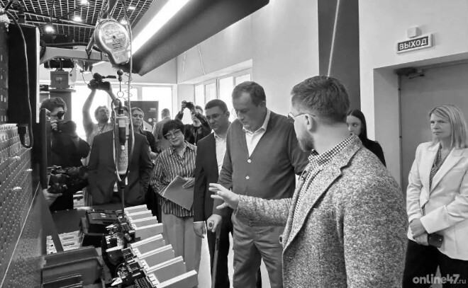 Губернатор Ленобласти оценил новую линию Systeme Electric в Гатчинском округе