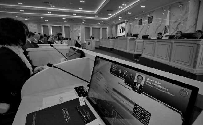 С ветеранами СВО и неизменным спикером: политолог Алексей Ломов разложил по полочкам задачи обновленного Закса Ленобласти